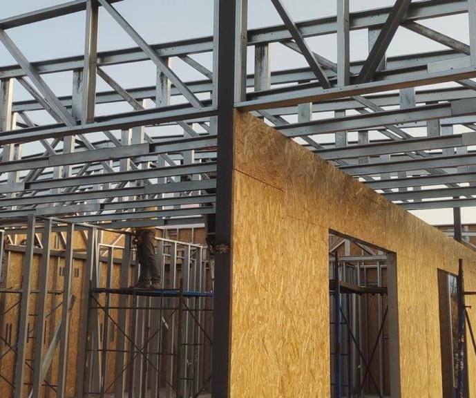Estructura metálica en ejecución